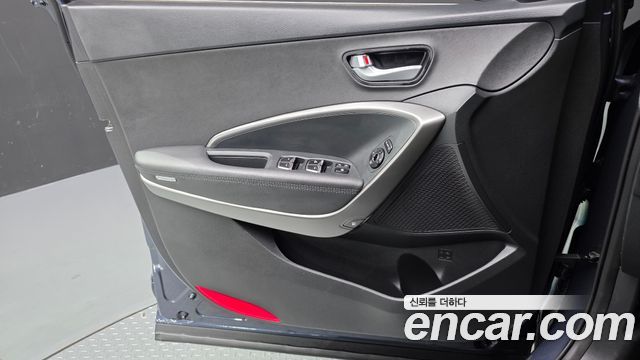 Hyundai Santafe 2018 — photo 15
