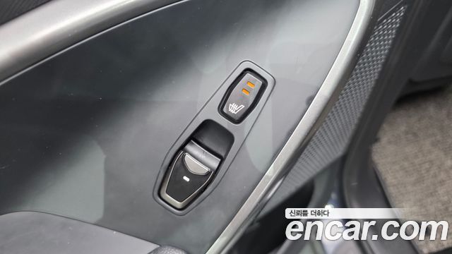 Hyundai Santafe 2018 — photo 27