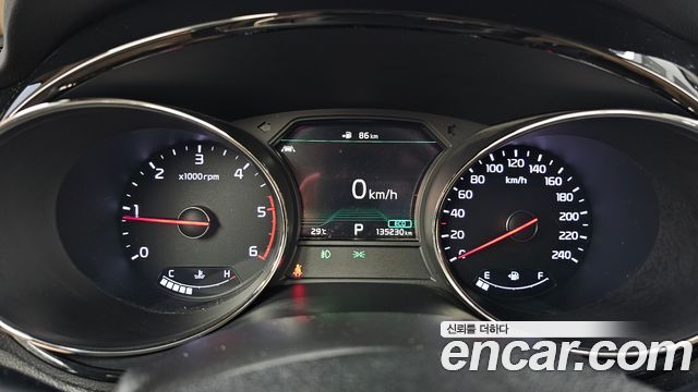 Kia Canival 2019 — photo 11