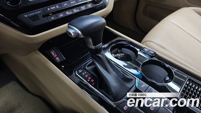 Kia Canival 2019 — photo 12