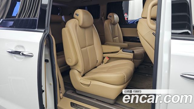 Kia Canival 2019 — photo 18