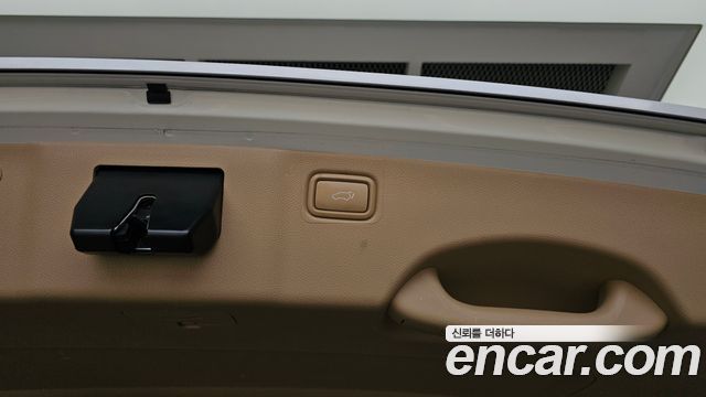 Kia Canival 2019 — photo 16