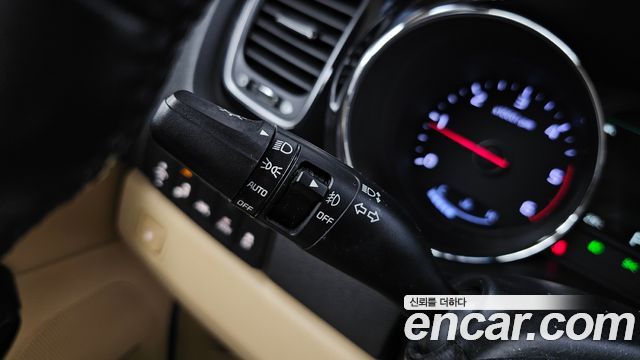 Kia Canival 2019 — photo 34