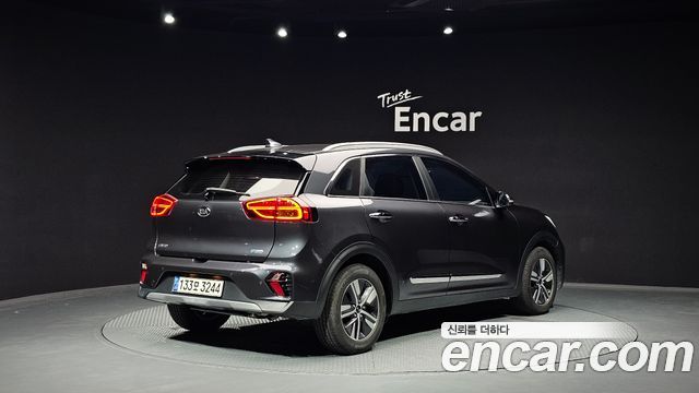 Kia Niro 2021 — photo 2