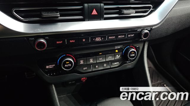 Kia Niro 2021 — photo 28