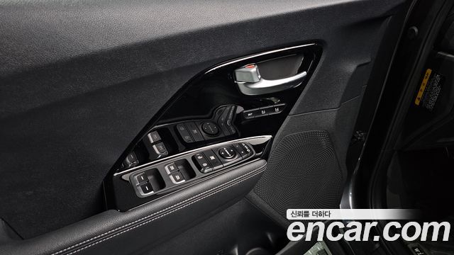 Kia Niro 2021 — photo 32