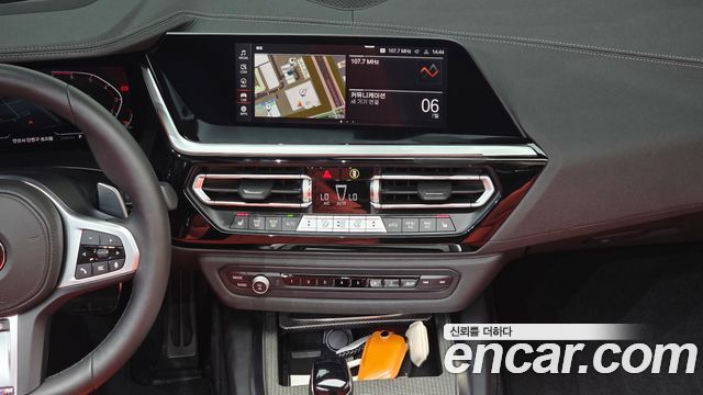 BMW Z4 2025 — photo 17