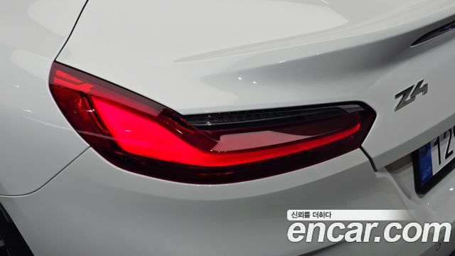 BMW Z4 2025 — photo 9
