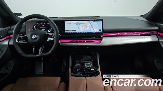 BMW 5-Series 2025 — photo 10
