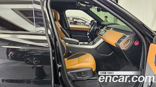 Land Rover Range Rover Sport 2021 — photo 17