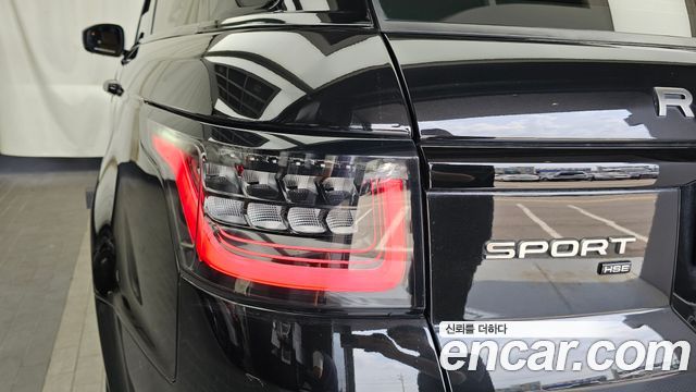 Land Rover Range Rover Sport 2021 — photo 9