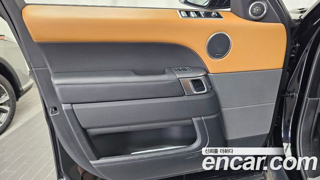 Land Rover Range Rover Sport 2021 — photo 14