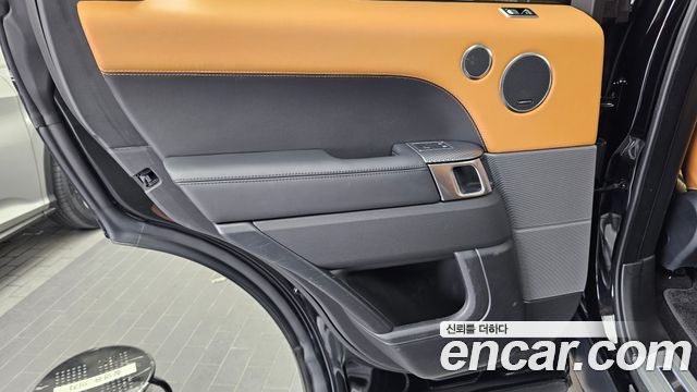 Land Rover Range Rover Sport 2021 — photo 15