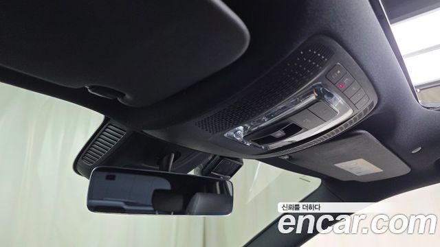 Mercedes-Benz GLA-Class 2021 — photo 28