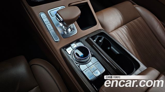 Genesis G90 2020 — photo 12