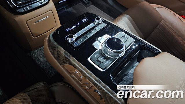 Genesis G90 2020 — photo 25