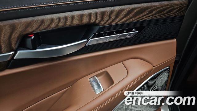 Genesis G90 2020 — photo 33