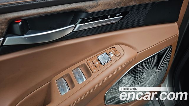 Genesis G90 2020 — photo 34