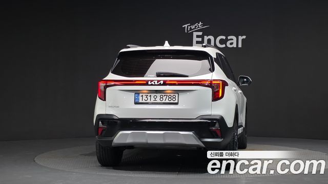Kia Seltos 2023 — photo 4