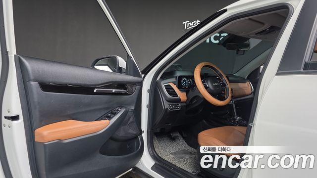 Kia Seltos 2023 — photo 13