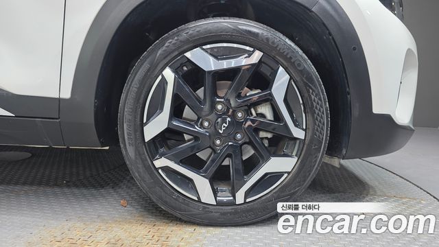 Kia Seltos 2023 — photo 7