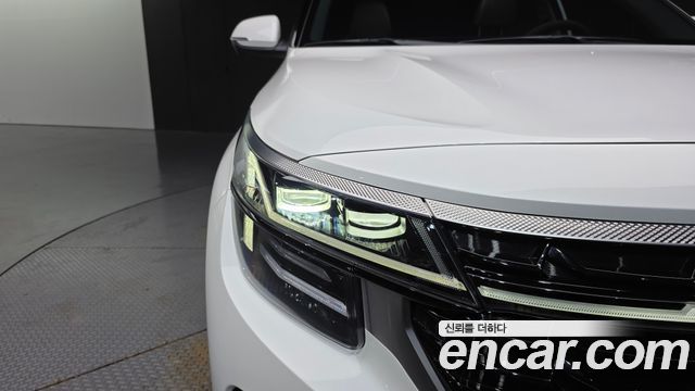 Kia Seltos 2023 — photo 8