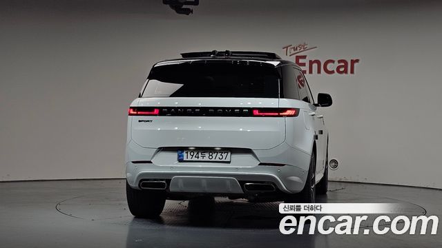 Land Rover Range Rover Sport 2025 — photo 4