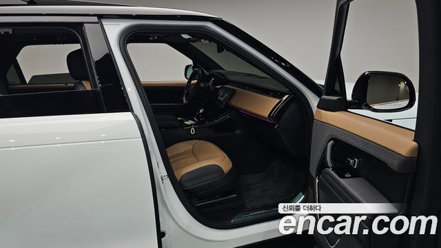 Land Rover Range Rover Sport 2025 — photo 17