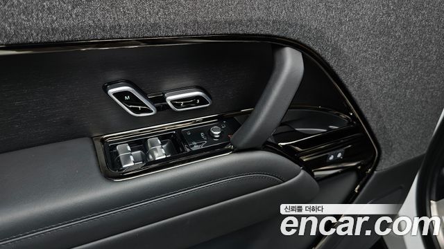 Land Rover Range Rover Sport 2025 — photo 24
