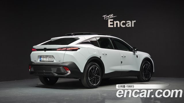 Peugeot 408 2025 — photo 2