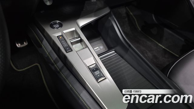 Peugeot 408 2025 — photo 12