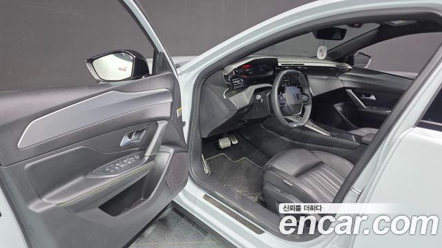 Peugeot 408 2025 — photo 13
