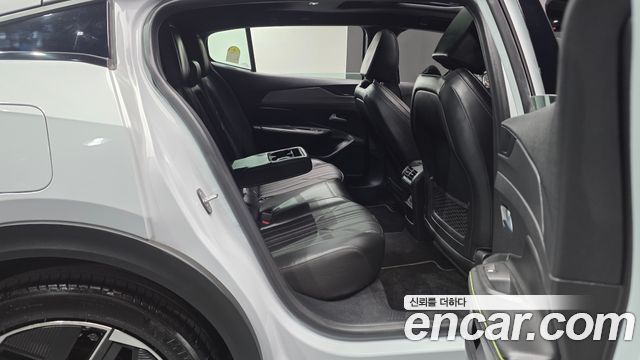 Peugeot 408 2025 — photo 17