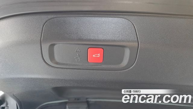 Peugeot 408 2025 — photo 23