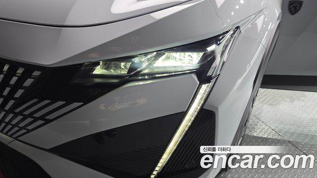 Peugeot 408 2025 — photo 8