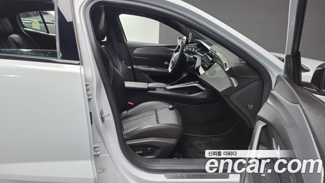 Peugeot 408 2025 — photo 16