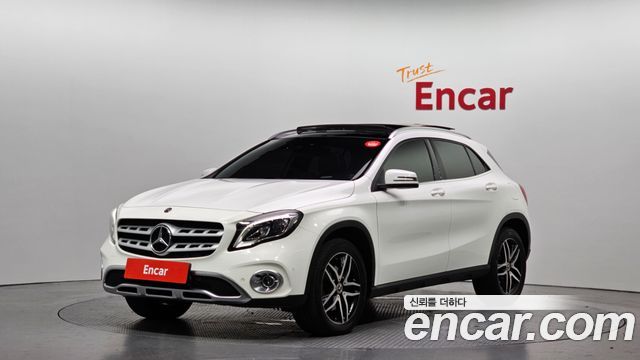Mercedes-Benz GLA-Class 2019 — photo 1