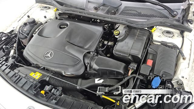 Mercedes-Benz GLA-Class 2019 — photo 6