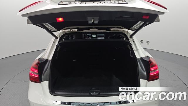 Mercedes-Benz GLA-Class 2019 — photo 26