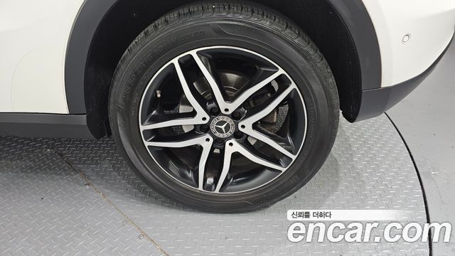 Mercedes-Benz GLA-Class 2019 — photo 7