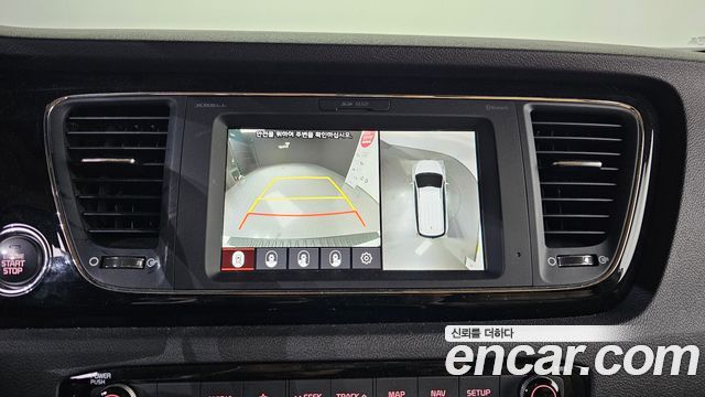 Kia Canival 2020 — photo 16