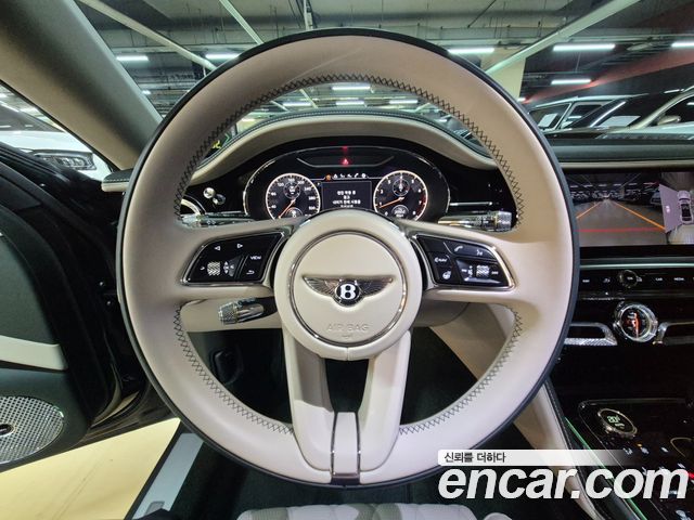 Bentley Flying Spur 2024 — photo 6