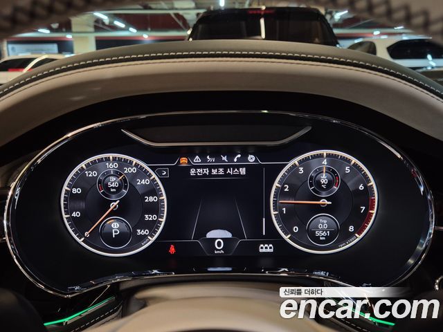 Bentley Flying Spur 2024 — photo 7