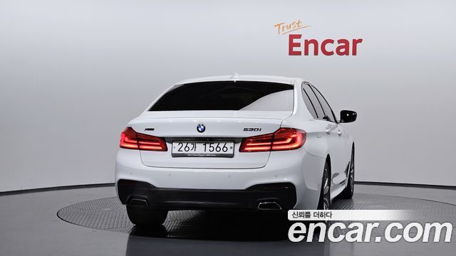 BMW 5-Series 2017 — photo 4