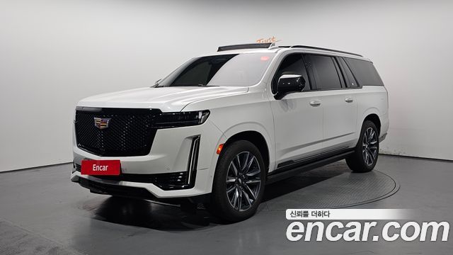 Cadillac Escalade 2023 — photo 1