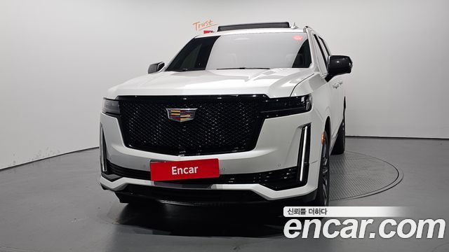 Cadillac Escalade 2023 — photo 3