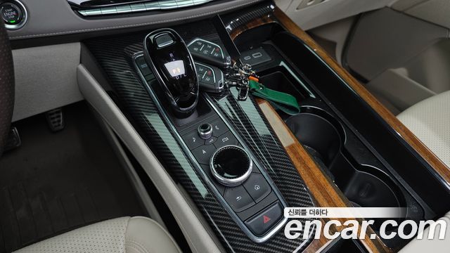 Cadillac Escalade 2023 — photo 12