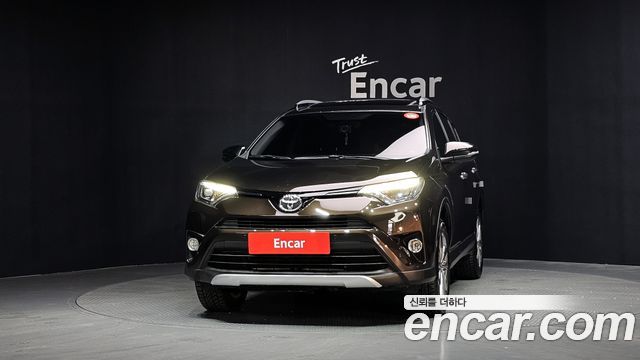 Toyota RAV4 2017 — photo 3