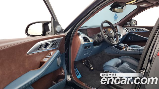 BMW XM 2025 — photo 13