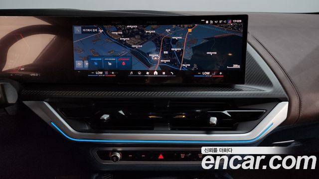 BMW XM 2025 — photo 20